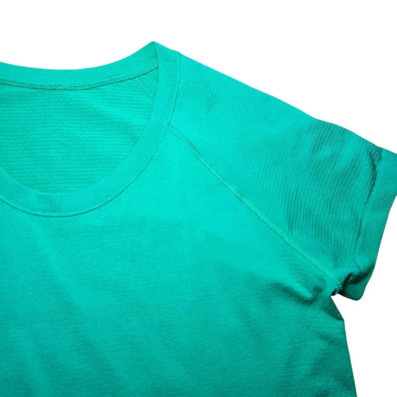 Lululemon Swiftly Tech Short-Sleeve Shirt 2.0 - Kelly Green - Picture 2 of 10